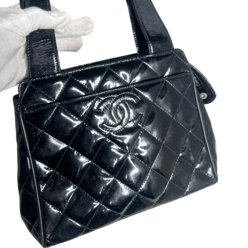 💎✨Authentic✨💎Chanel Handbag Black Patent Leather